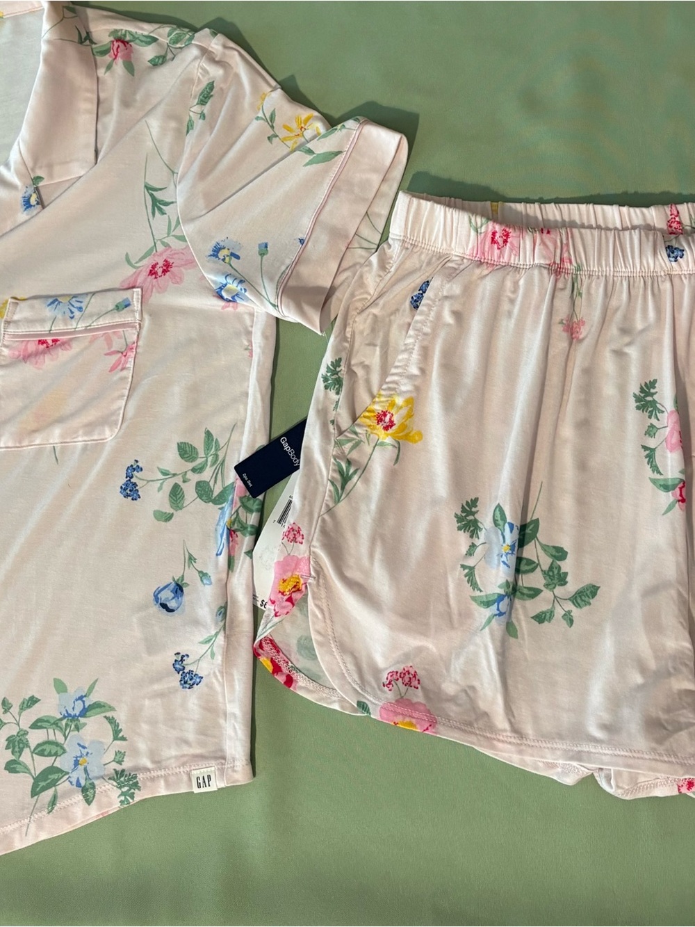 GAP BODY two piece soft pajama short set S NWT pink floral - Picture 1 of 3